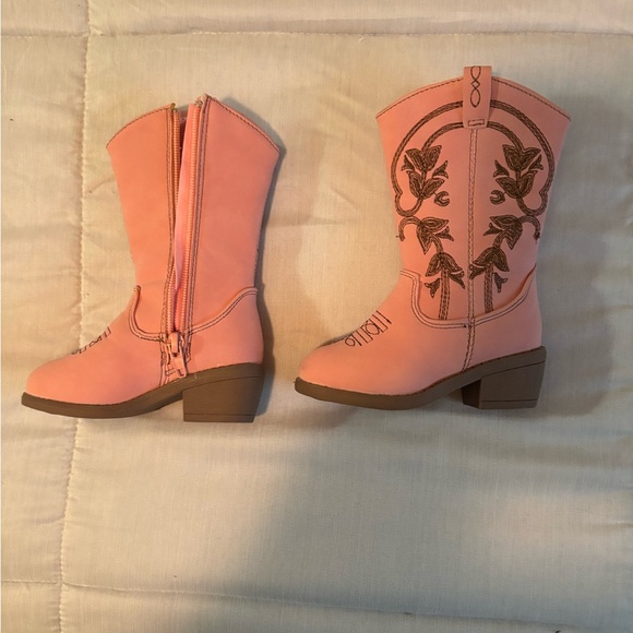 Size 5 Toddler cowgirl boots - Picture 2 of 3